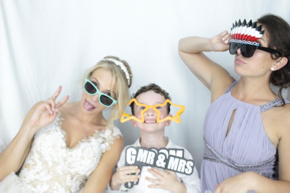Marlon and Chloe's Wedding | View more photos from the event at gallery.myphotoboothexperience.co.uk/u/MyPhotoBoothExperienceLtd/Marlon-and-Chloes-Wedding